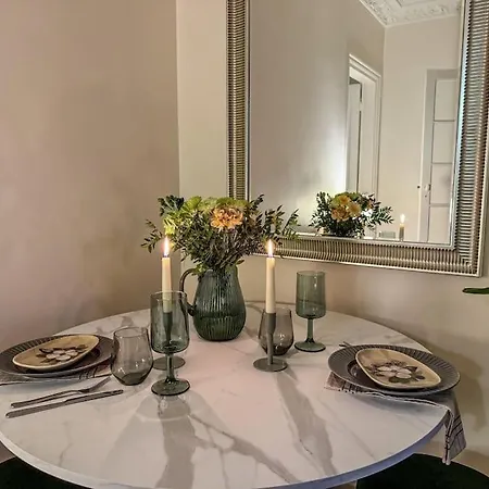 Apartment Chic Entre Histoire Et Modernite Paris