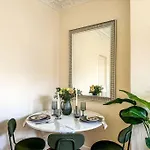 Chic Entre Histoire Et Modernite Apartamento *