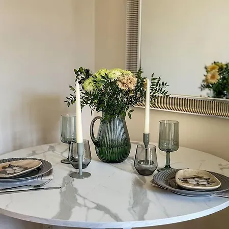 Chic Entre Histoire Et Modernite Apartman *
