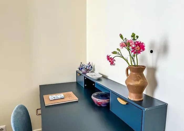 Chic Entre Histoire Et Modernite Apartament *