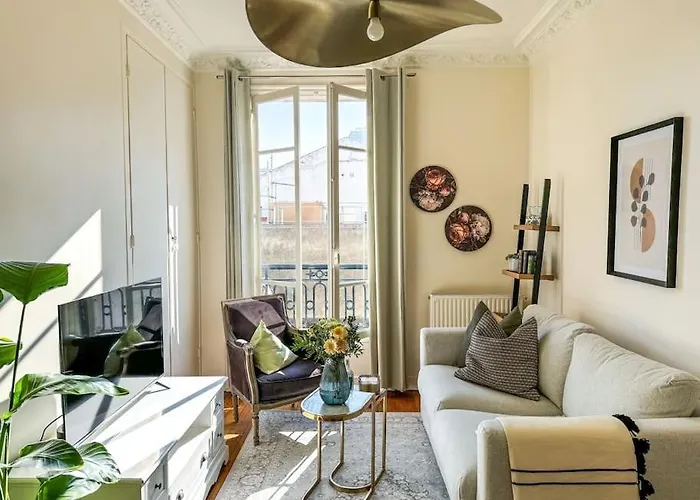 Chic Entre Histoire Et Modernite Apartament Paryż