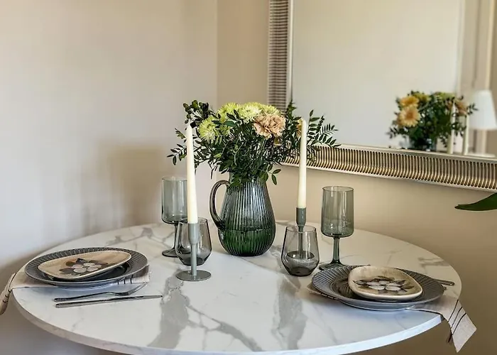 Chic Entre Histoire Et Modernite Apartament *